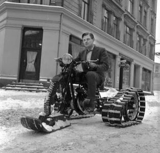 Snow Mobile
