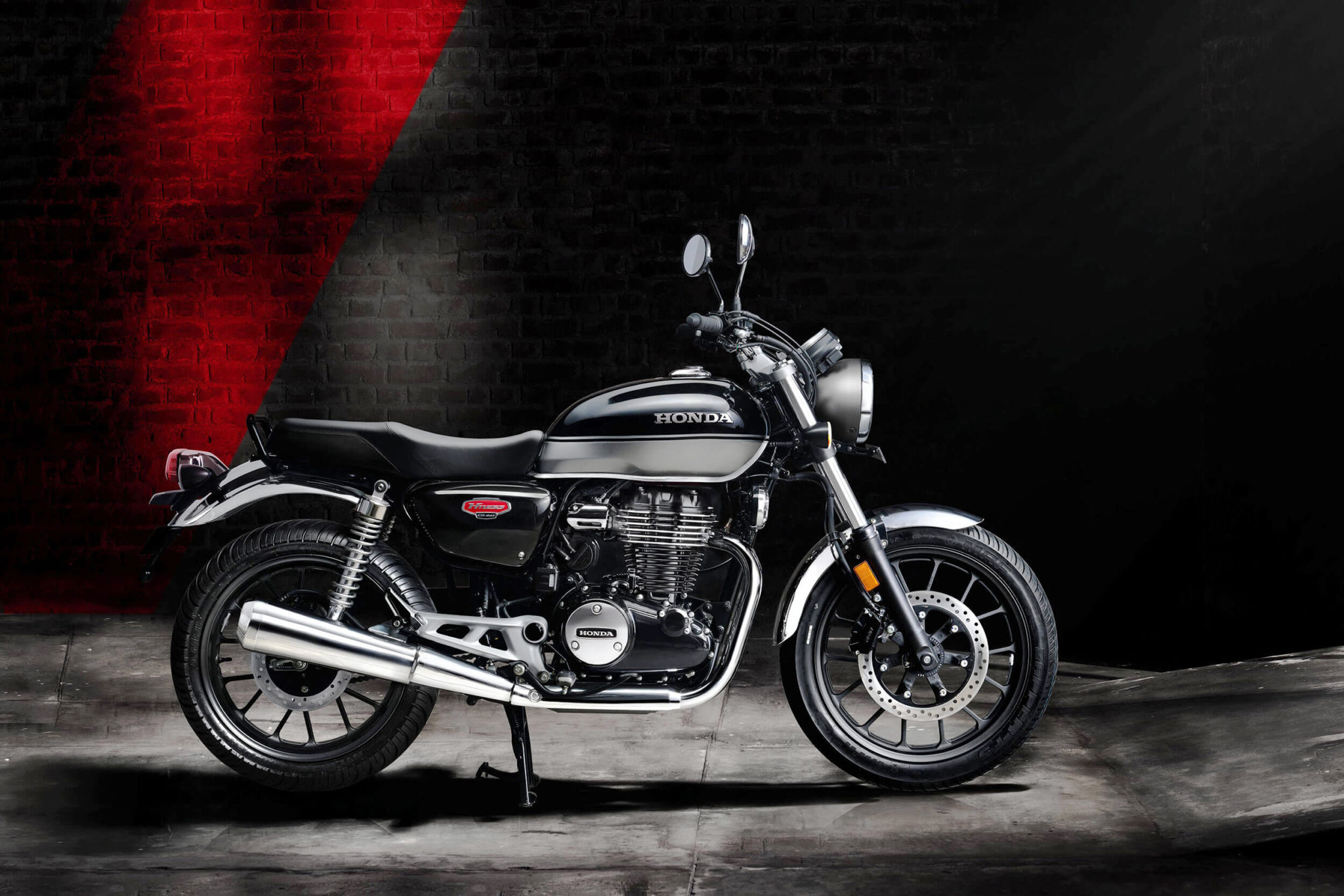 Une Honda CB350 néorétro dépasse les 10.000 ventes !! RAD