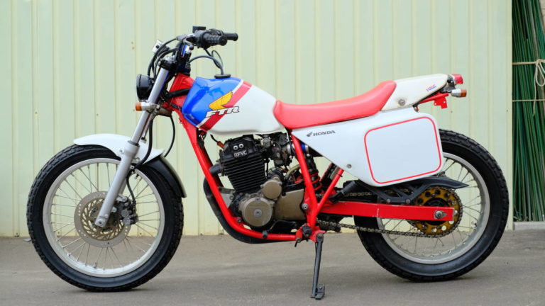 La Honda FTR 250, une japonaise au goût flat-track