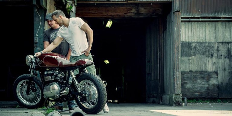 Ryan Reynolds parle de sa Bonneville Kott