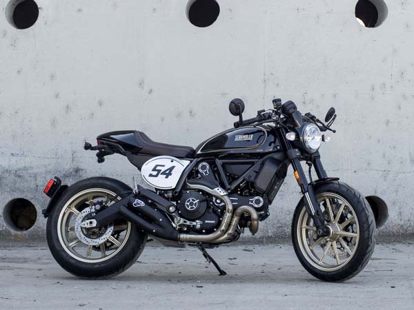 SCRAMBLER OU CAFE RACER ? LES DEUX…